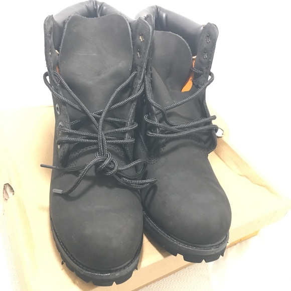 Timberlands junior size 7 - Picture 3 of 8